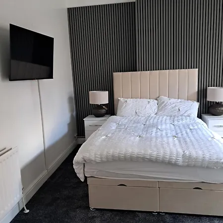 Southfield 3*