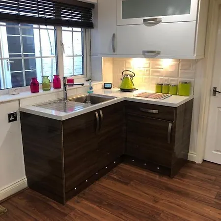 Southfield Konukevi 3*