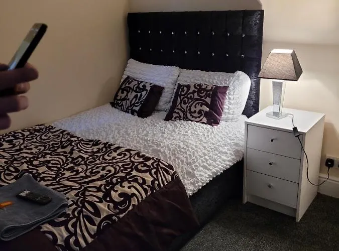 Guest house Southfield