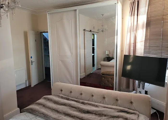 Southfield Guest house 3*